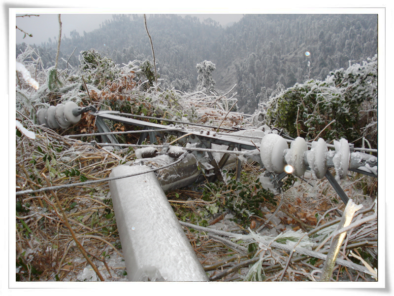 冰雪中的抢险队--记四川7790必发集团电力抢险队