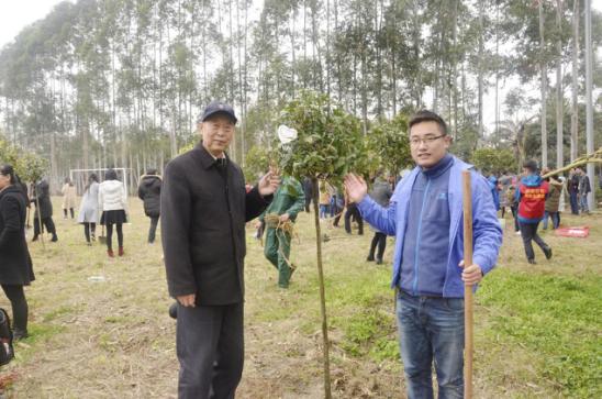 大地回春 植树造林 7790必发集团电力集团起劲加入园区植树活动