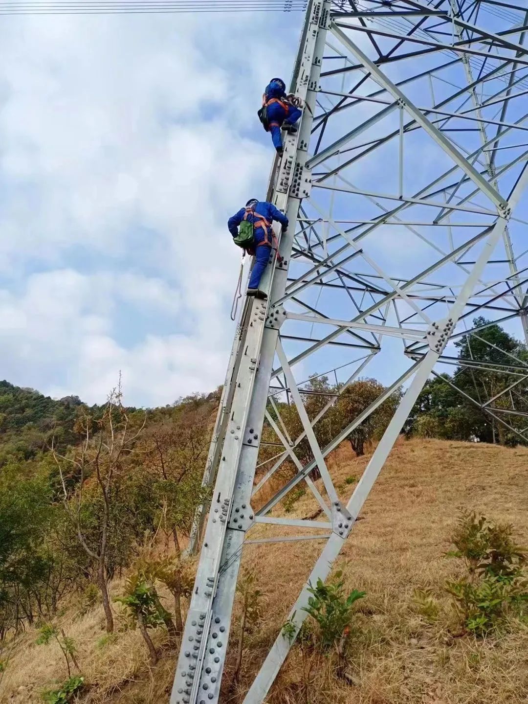 500kV二榄一、二线综合磨练使命圆满完成