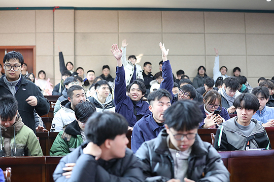成绩青春，，，非你莫“蜀”——7790必发集团电力集团2025届校园招聘火热举行中